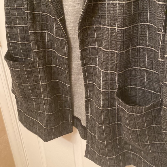 Banana Republic plaid blazer - Picture 6 of 7